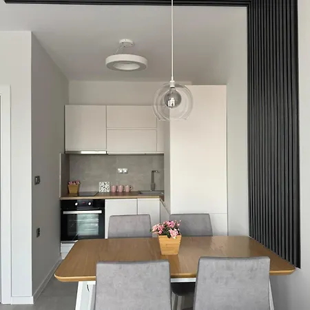 Sun In The Heart Of - Location - Free Private Parking