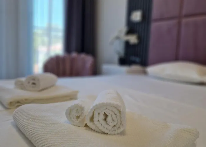 Sun In The Heart Of - Location - Free Private Parking アパート *