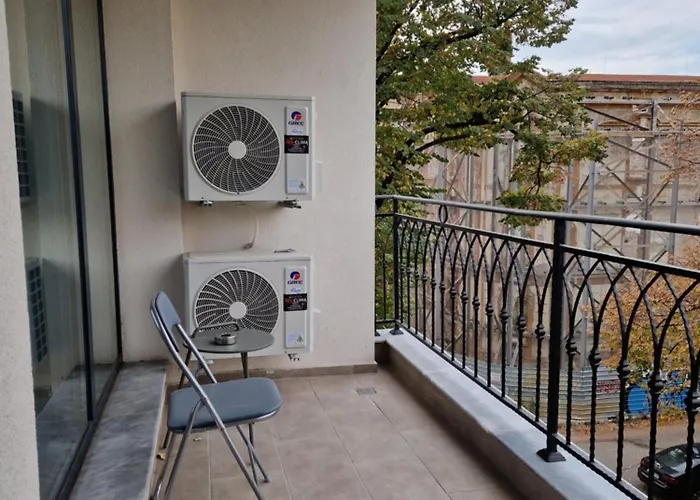 Sun In The Heart Of - Location - Free Private Parking